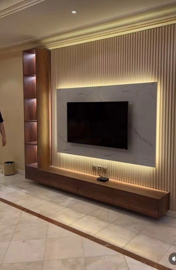 خلفية شاشة بديل خشب فاتح لغرفة صالون بريدة